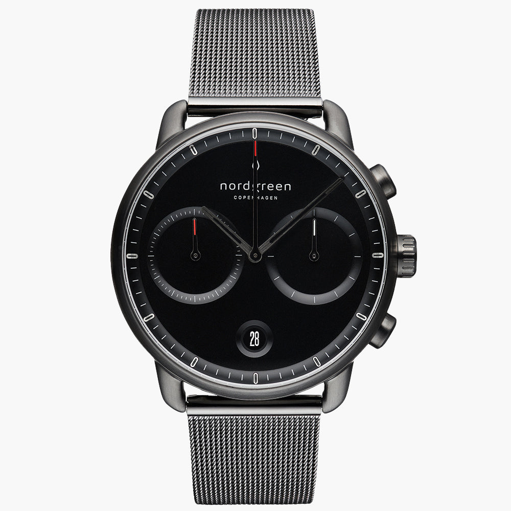 ビジネスシーンに最適！Nordgreen pioneer クロノグラフ 時計 Pioneer Chrono | 42mm Gunmetal Mesh Black Dial – Nordgreen