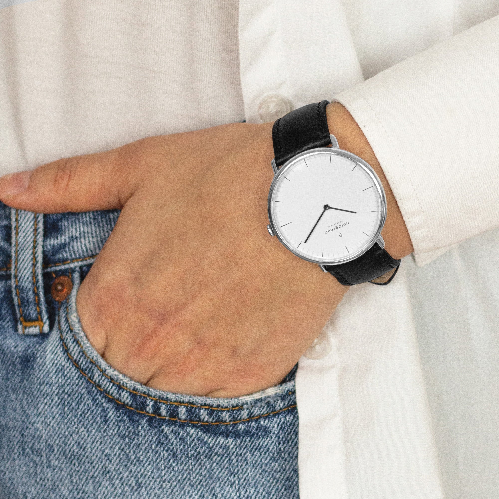 Minimalist Black Nylon Watch | Nordgreen Native 32mm
