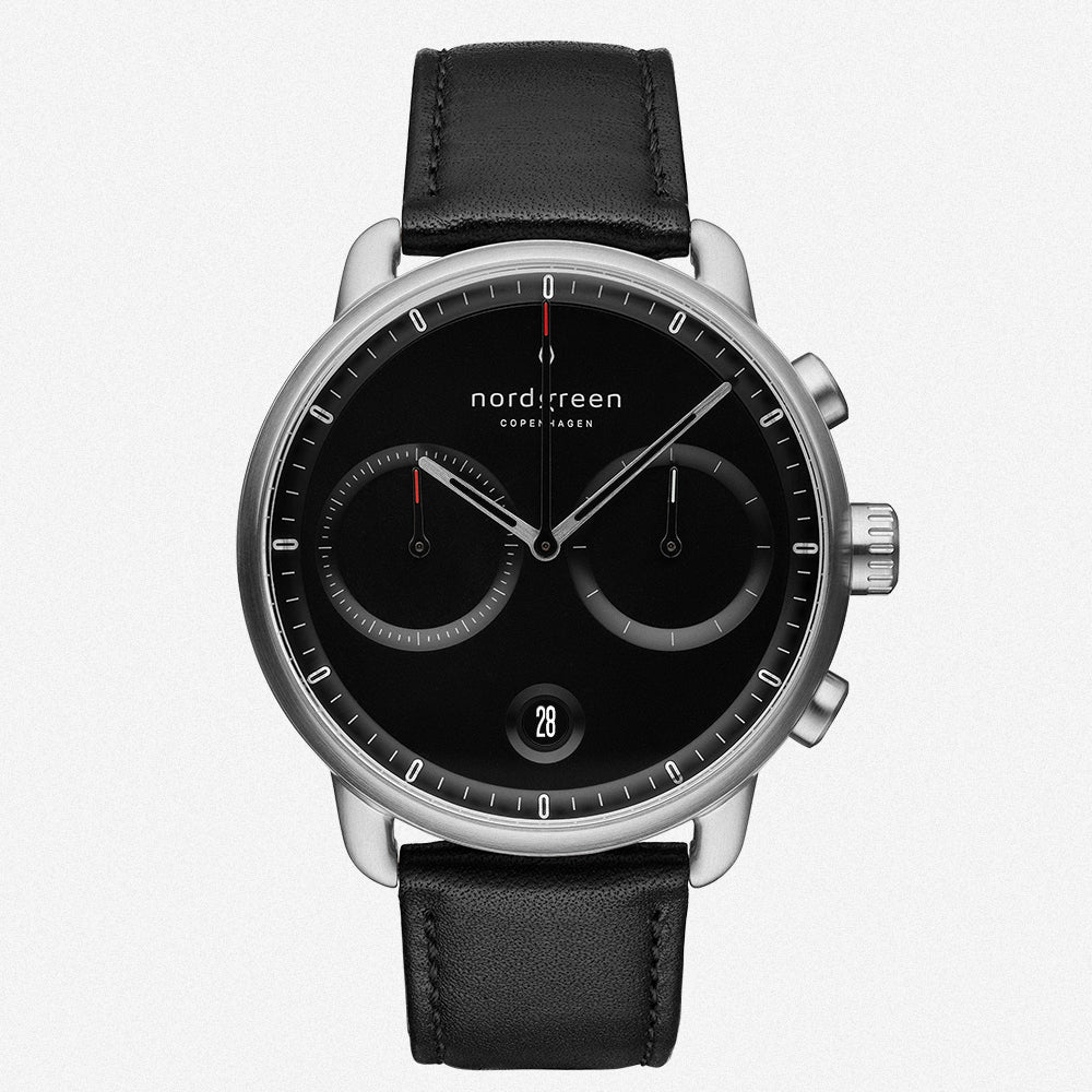 【未使用品】Nordgreen 腕時計　メンズ　Pioneer ベルト3本付き Pioneer Chronograph | Nordgreen 42mm Black Leather