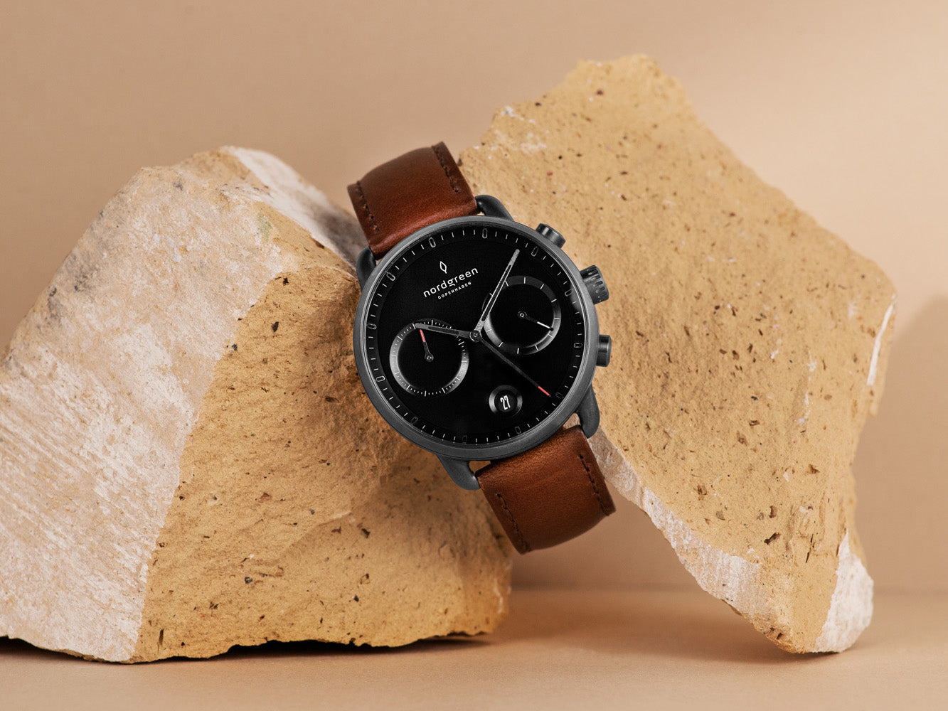 Pioneer Chronograph | Nordgreen 42mm Gunmetal Black