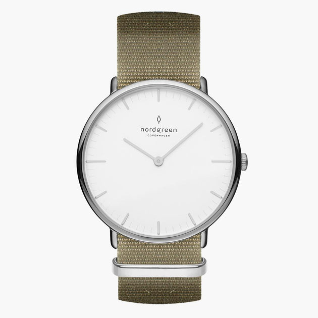 NR36SINYAGXX NR40SINYAGXX &Native men's watch with white face in silver with green nylon strap